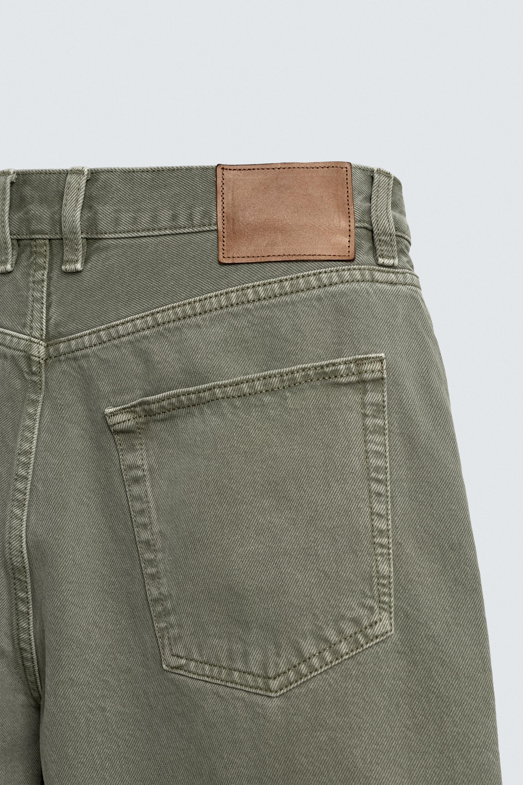 BERMUDA EN JEAN COUPE DROITE
